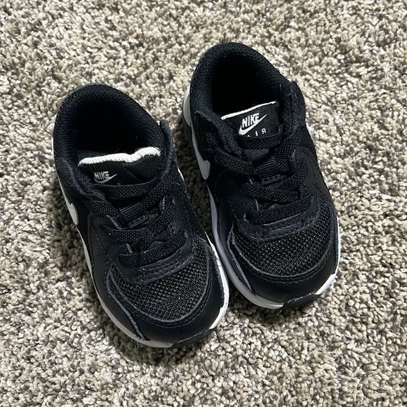 Nike Air Max- Toddler Sz 6 - Picture 1 of 4